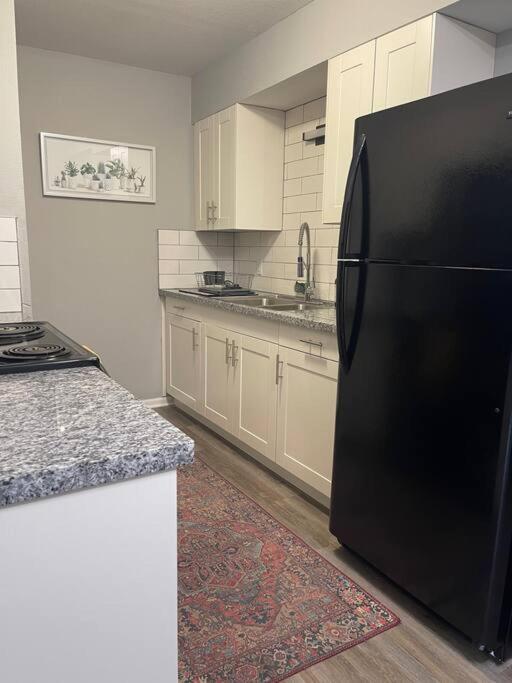 The Bernice - 2 Bedroom Apt In Quilt Town, Usa ハミルトン  エクステリア 写真